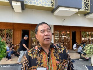 DLH Surabaya Apresiasi Pelapor Pembuang Sampah, 10 Warga Terima Hadiah Rp200 Ribu