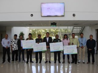 Bandara Ahmad Yani Semarang Salurkan Program TJSL