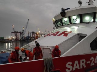 Kapal KMP Tunu Pratama Jaya Tenggelam di Selat Bali, Empat Penumpang Ditemukan Selamat