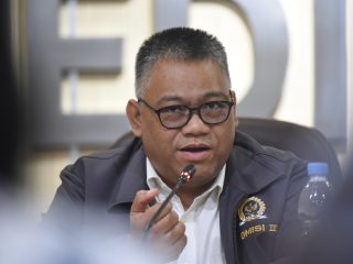 Putusan MK Pisahkan Pemilu Bikin Gaduh, Komisi II Tunggu Hasil Kajian Partai Politik
