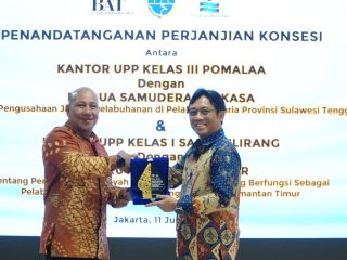 Optimalkan Potensi Pelabuhan, Kemenhub Teken Dua Perjanjian Konsesi Kepelabuhanan
