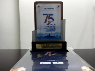 Ketua DKPP Heddy Lugito Dapat Penghargaan Sebagai Salah Satu Tokoh Inspiratif Jateng Tahun 2025