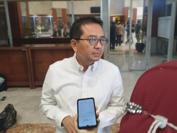 DPR Minta Tiga Kementerian Kompak Kawal Perpres Ojol