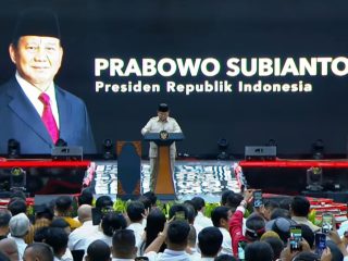 Prabowo Hadiri Kongres PSI, Disambut Yel-yel Dukungan Dua Periode