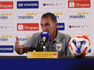 Vanenburg Kecewa Gaya Main Bertahan Timnas U-23 di Final AFF