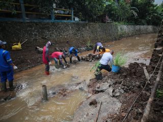 Pemkot Gerak Cepat Tangani Longsor di Cicaheum Bandung