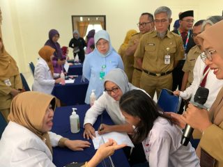 Menteri PPPA Tinjau CKG di SLB Semarang, Animo Warga Jateng Cukup Tinggi