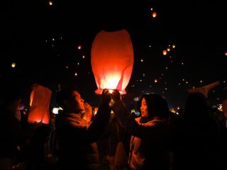 Ribuan Lampion Hiasi Dinginnya Langit Dieng dalam Dieng Culture Festival 2025