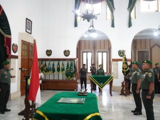 Pangdam III/Siliwangi Pimpin Tradisi dan Sertijab Kasdam