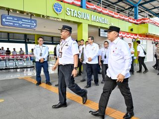 Kemenhub Bakal Integrasikan Stasiun KA Sulawesi Selatan dengan Pelabuhan dan Terminal