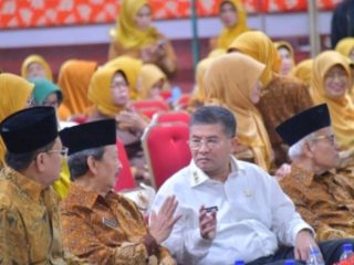 Erwan Setiawan Hadiri Puncak Peringatan PWRI Tingkat Provinsi Jawa Barat 2025