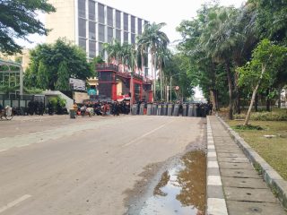 Jalan Masih Ditutup, Aksi Demo Depan Mako Brimob Berlanjut Hari Ini