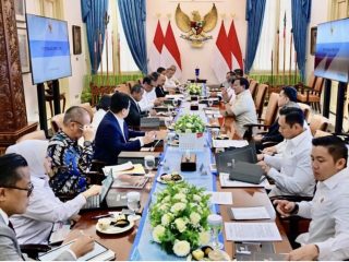 Presiden Prabowo Pimpin Ratas Bahas Ekonomi Nasional