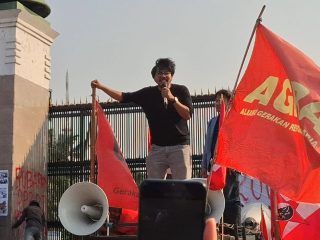 Influencer Turun ke Jalan Gabung Aksi Mahasiswa di Depan DPR
