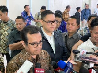 Wamenkomdigi Bakal Koordinasi dengan TikTok Terkait Masih Nonaktifnya Fitur Live