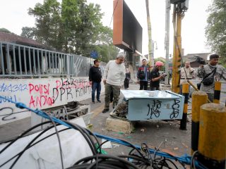 Pasca Unjuk Rasa, Traffic Light dan CCTV di Kawasan Dago Rusak Parah
