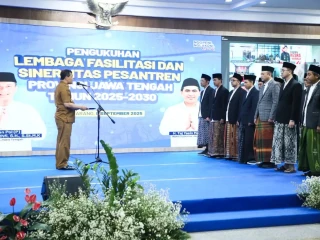 Pengurus LFSP Dikukuhkan, Pemprov Jateng Siap Fasilitasi Ratusan Ribu Santri