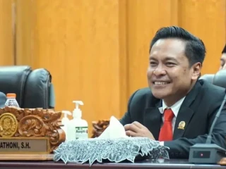 Wakil Ketua DPRD Kota Surabaya Arif Fathoni.