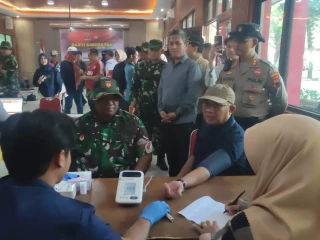 Bulan Bhakti Gotong Royong, Pemkot Semarang Lakukan Bersih-Bersih Kota