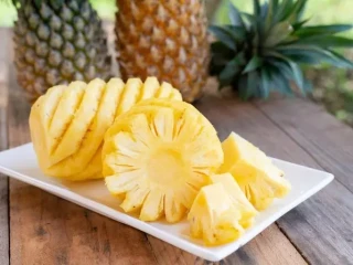 Waspada, Ini 5 Makanan yang Tidak Cocok Dimakan Bareng Nanas