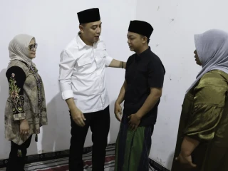 Pemkot Surabaya Beri Penghormatan untuk Almarhum Komandan PMK, Putra Lanjutkan Tugas Sang Ayah