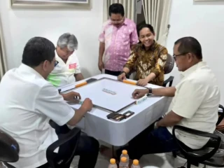 Sekjen PSI Klarifikasi Foto Main Domino Bersama Mantan Tersangka Pembalak Liar