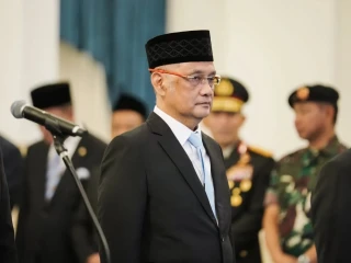 Mengenal Gus Irfan, yang Resmi Jabat Menteri Haji dan Umrah