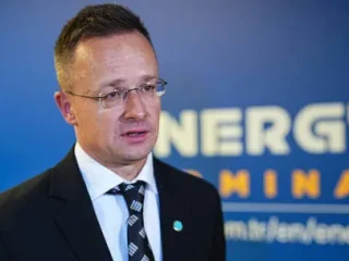 68e7ab8e20302730c7019035
