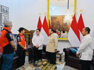 9446presiden-prabowo-terima-pembalap-moto-gp-marc-marquez-di-istana-menpora-erick-simbol-penting-sport-tourism-indonesia-di-dunia
