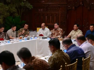 Presiden Prabowo Panggil Sejumlah Menteri untuk Bahas Isu Strategis, Termasuk MBG