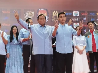 Satu Tahun Pemerintahan Prabowo-Gibran, Politisasi TNI-Polri Tidak Profesional
