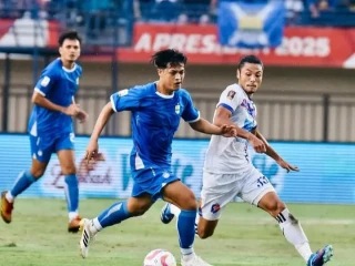 Ini Alasan Bojan Hodak Belum Memberi Kesempatan Bermain untuk Dewangga dan Hamra Hehanussa