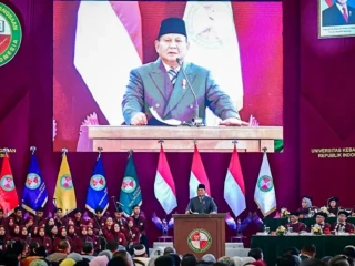 Prabowo Titipkan Pesan ke Generasi Muda: Tatap Masa Depan dengan Berani dan Jangan Mudah Dibohongi
