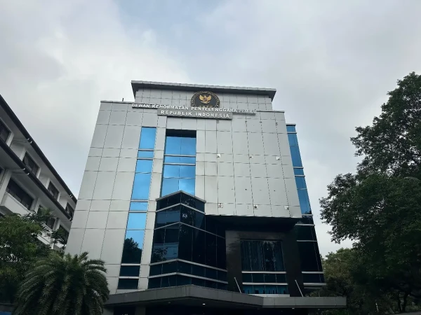 KPU dan Bawaslu Dilaporkan ke DKPP Terkait Persyaratan Capres-Cawapres