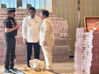 Kejagung Serahkan Uang Rp13,25 Triliun dari Kasus CPO ke Negara, Ini Kata Prabowo