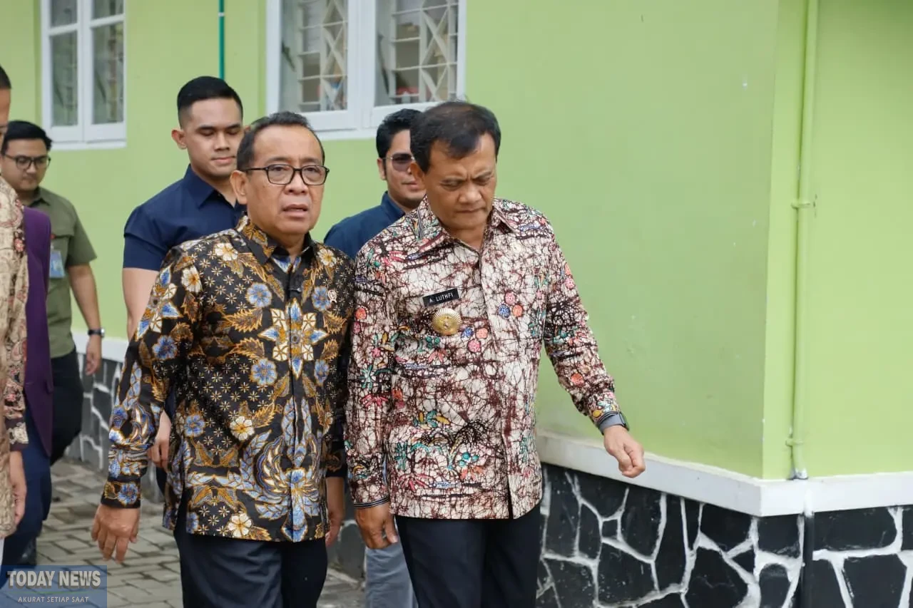 4ef3dc7e-6f23-4e0e-b065-d7ce33bc80ba