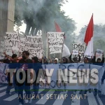 Demo Ultras Garuda di Depan Kantor PSSI_Foto Todaynews (1)