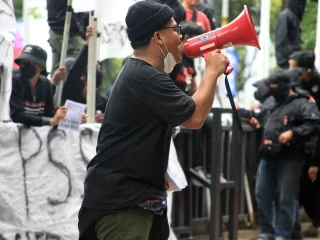 Demo Ultras Garuda di Depan Kantor PSSI_Foto Todaynews (9)