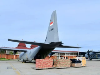 Prabowo Kirim Bantuan ke Lokasi Bencana Pagi Ini dengan 3 Pesawat Hercules dan 1 Pesawat A400