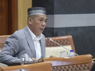 images - 2025-11-11T183447.004