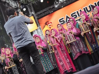 Dari Reak, Benjang hingga Kolaborasi Etnis, Semarak Kreativitas di Sasihung Fest 4