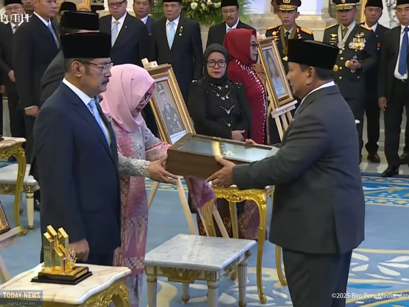 Screenshot_20251110_114828_YouTube