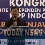 Wakil Menteri Sekretaris Negara (Wamensesneg) Juri Ardiantoro dalam acara Kongres III Komite Independen Pemantau Pemilu (KIPP) Indonesia dengan tema 'Arah Baru: Menjawab Tantangan Demokrasi Konstitusional' di Hotel Terraz Tree Jakarta, Sabtu (15/11/2025).