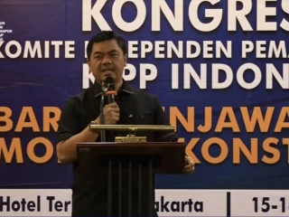 Wakil Menteri Sekretaris Negara (Wamensesneg) Juri Ardiantoro dalam acara Kongres III Komite Independen Pemantau Pemilu (KIPP) Indonesia dengan tema 'Arah Baru: Menjawab Tantangan Demokrasi Konstitusional' di Hotel Terraz Tree Jakarta, Sabtu (15/11/2025).