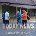 Banjir melanda 21 nagari dan 8 kecamatan di wilayah Kabupaten Padang Pariaman, Provinsi Sumatra Barat pada Minggu (23/11).