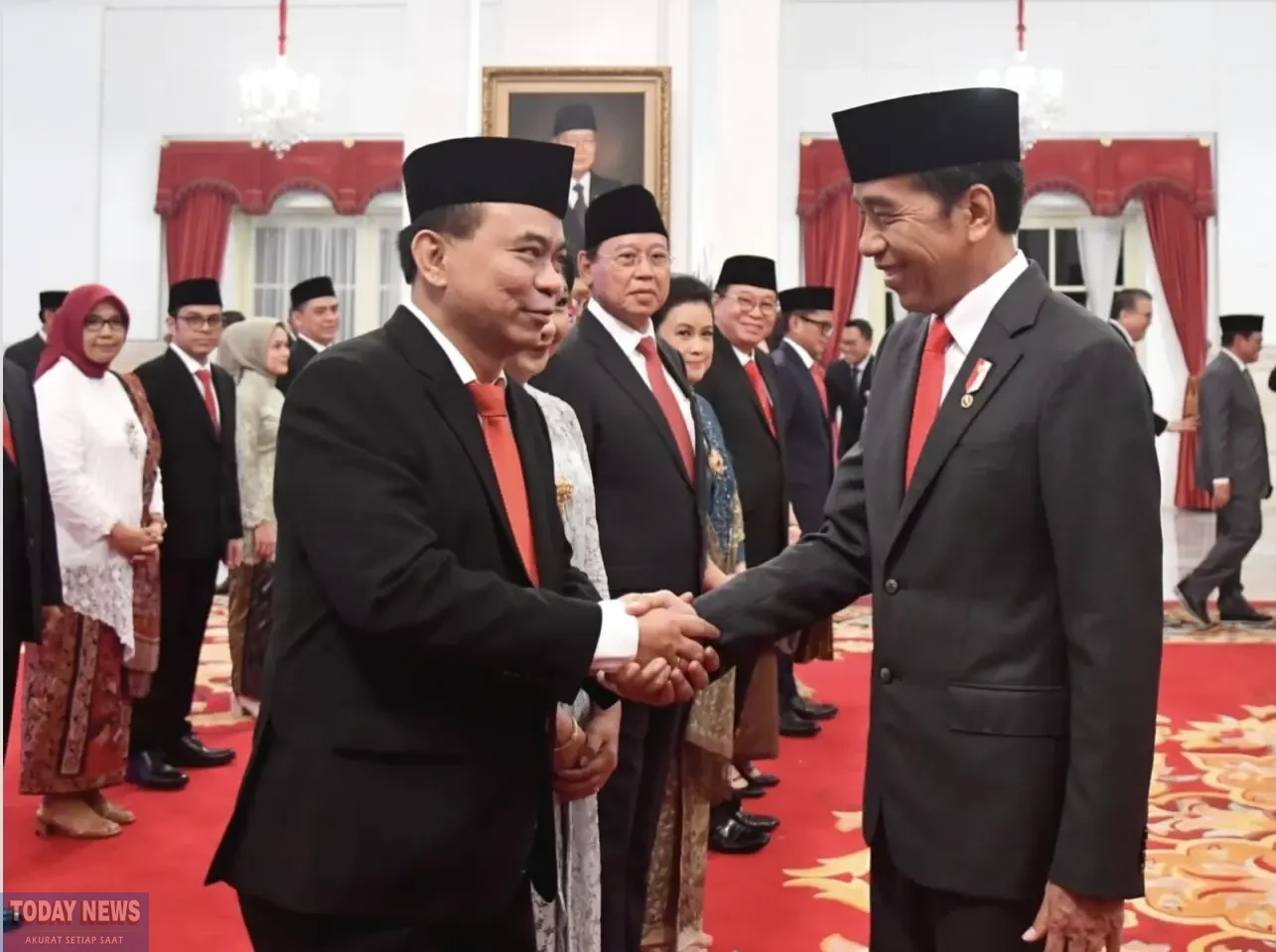 Presiden Joko Widodo secara resmi melantik Budi Arie Setiadi sebagai Menteri Komunikasi dan Informatika (Menkominfo) Kabinet Indonesia Maju dalam sisa masa jabatan periode tahun 2019-2024. Acara pelantikan digelar di Istana Negara, Jakarta, pada Senin, 17 Juli 2023.