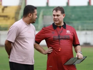 Target-Jangka-Panjang-Carlos-Parreira-Juara-BRI-Super-League-1763348355