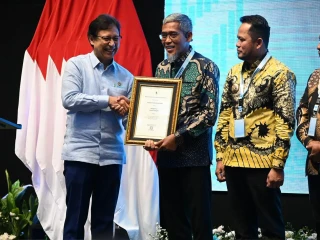 Pemprov Jateng Terima Penghargaan dari Kemenkes, Sukses Turunkan Stunting