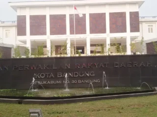 GEDUNG-DPRD-KOTA-BANDUNG