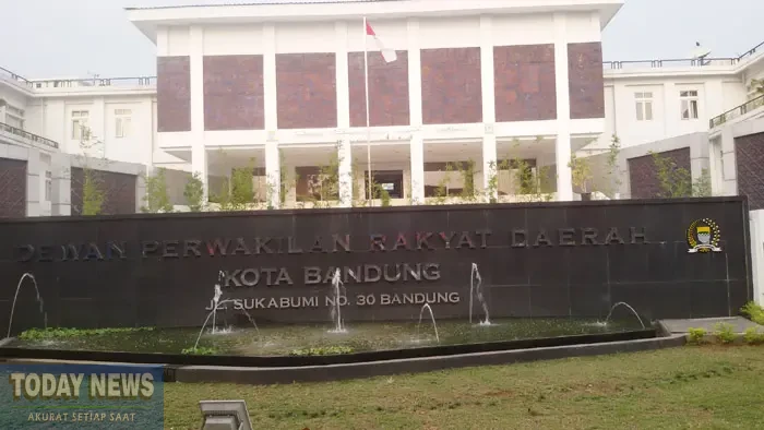 GEDUNG-DPRD-KOTA-BANDUNG
